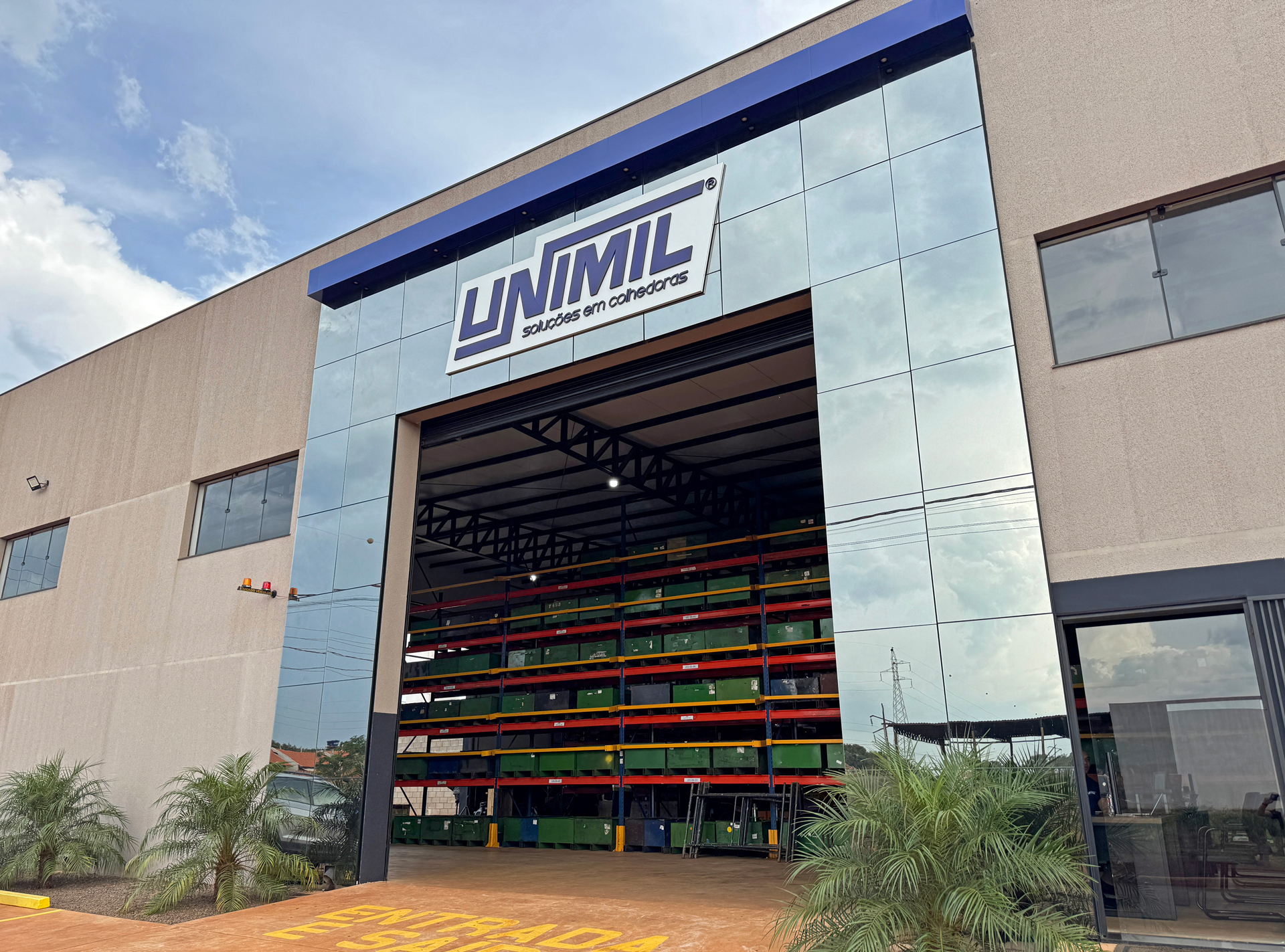 01-es Nueva sucursal de Unimil Dourados MS